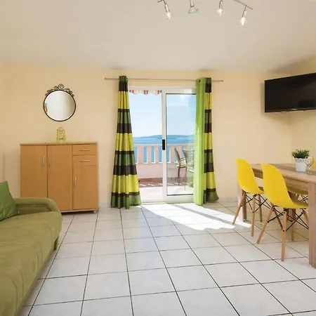One-bedroom With Sea View In *