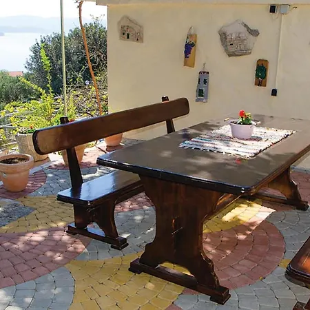 公寓 One-bedroom With Sea View In